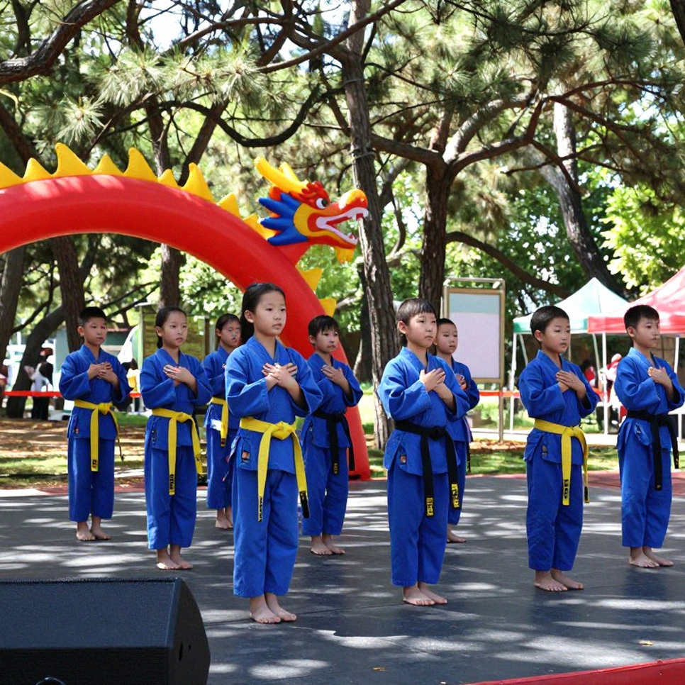 Kata nữ Việt Nam giữ vàng Asiad 2026: Khi sự đồng bộ trở thành một thứ niềm tin