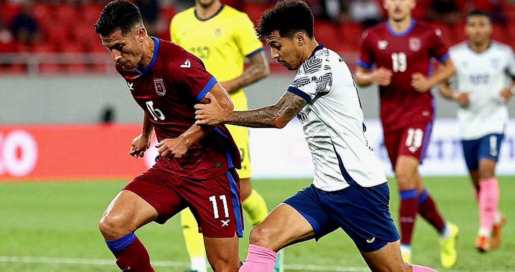Tháng Mười Xanh-Trắng-Đỏ: Bốn Đêm Quyền Anh Và Cái Bẫy Của Lòng Tự Hào Tháng Mười Xanh-Trắng-Đỏ: Bốn Đêm Quyền Anh Và Cái Bẫy Của Lòng Tự Hào