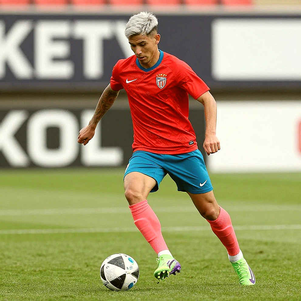 Nine Layers of Decoding a Football Match and the Discipline of Refusing to Conclude Nine Layers of Decoding a Football Match and the Discipline of Refusing to Conclude