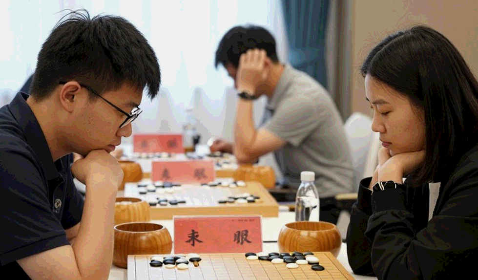 Nước 9...a5 và cái tên lạc trên ngai FIDE Nước 9...a5 và cái tên lạc trên ngai FIDE