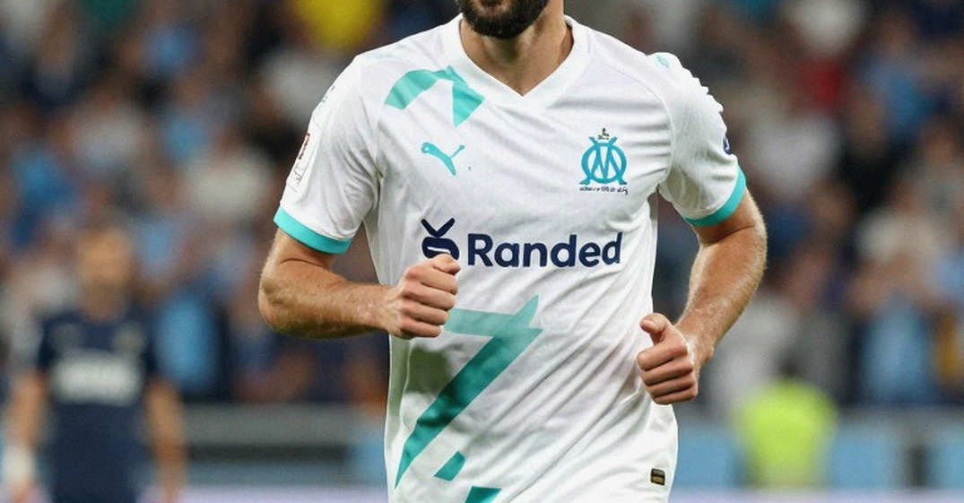 Tottenham monitoring Besiktas centre-back Emirhan Topcu: Scouting signal or genuine intent? Tottenham monitoring Besiktas centre-back Emirhan Topcu: Scouting signal or genuine intent?