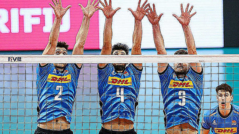 Da Nang's University Volleyball Title and the Ball That Passes Through One Pair of Hands Da Nang's University Volleyball Title and the Ball That Passes Through One Pair of Hands