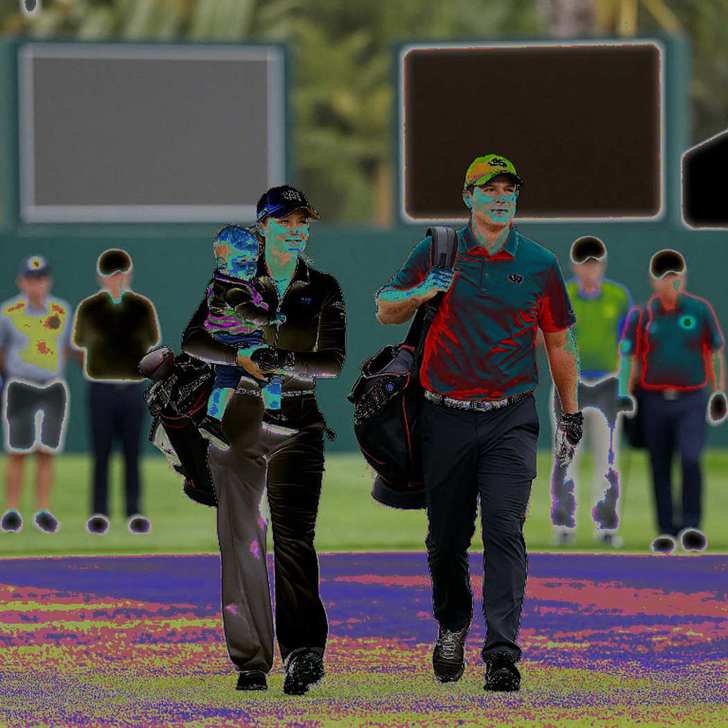 Khi 5.000 người cùng nín thở: Nhịp đập golf Hàn Quốc nhìn từ một sân tập ở Busan